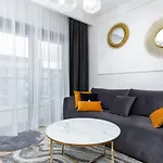 Gardenia Seaside 2 With Sea View By Renters Apartmán