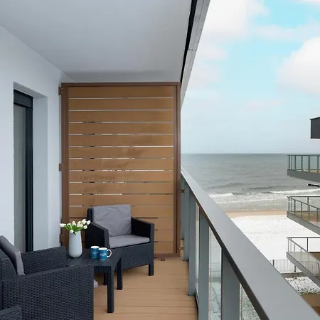 Gardenia Seaside 2 With Sea View By Renters Apartman